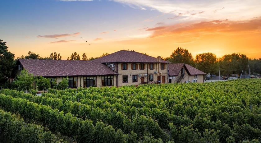 Vinoterria — Hotel in Novorossiysk