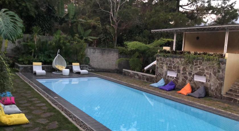 Urbanview Resort D'Oasis Mountain Puncak by RedDoorz - image 42
