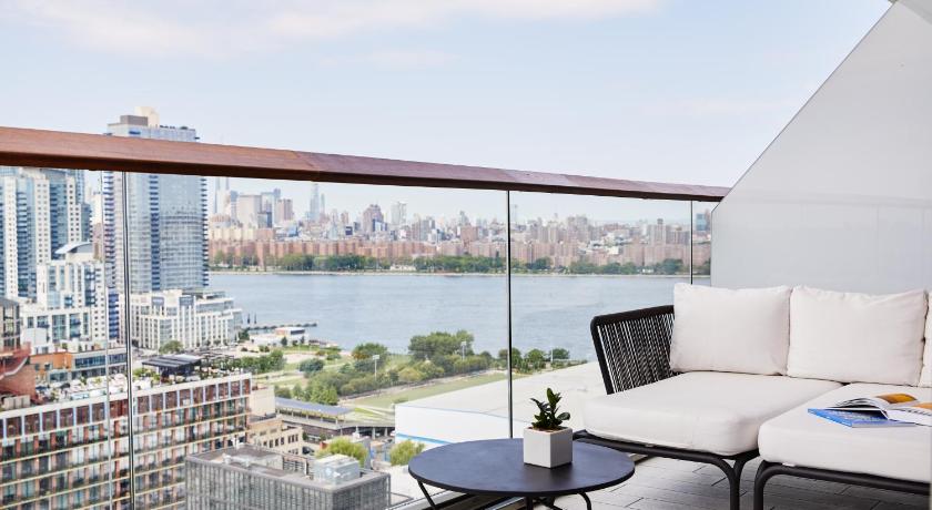 Image of King One Bedroom Suite ADA with Balcony 1