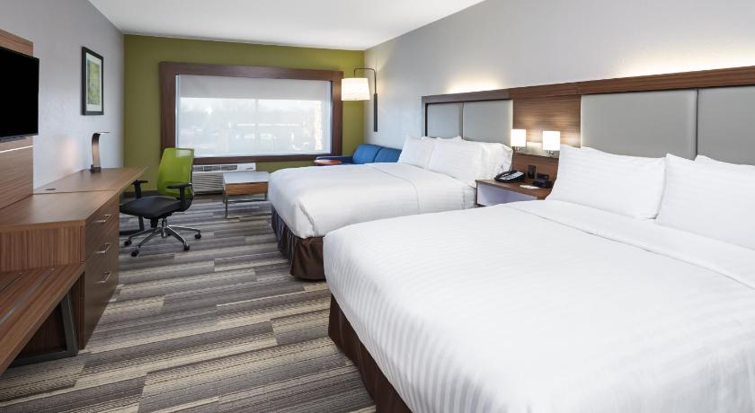 Holiday Inn Express & Suites Chicago North Shore - Niles