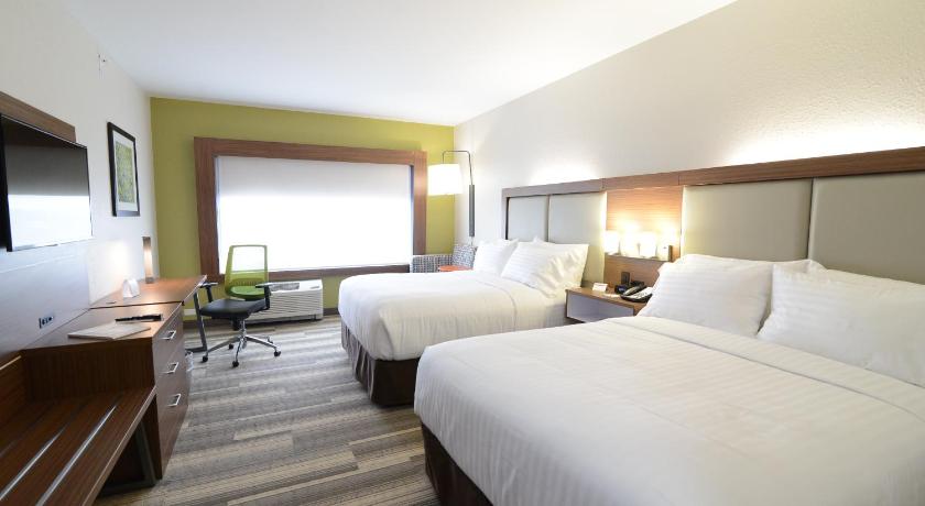 Holiday Inn Express & Suites Chicago North Shore - Niles