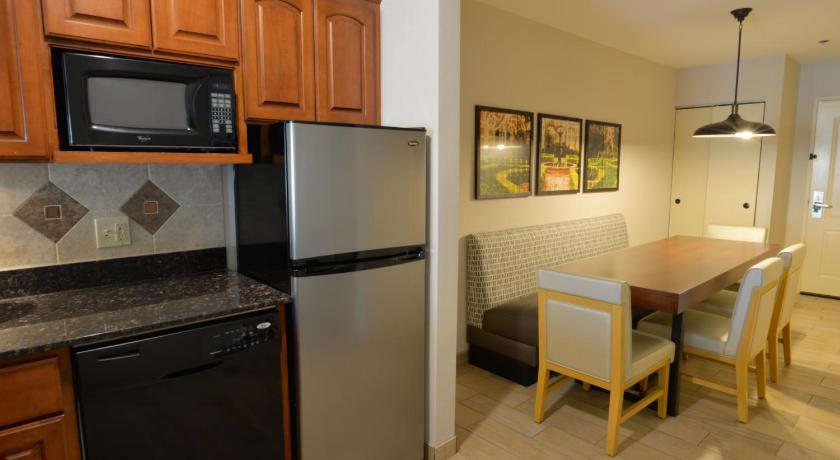 Holiday Inn Hotel & Suites Minneapolis-Lakeville