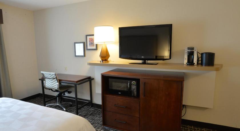 Holiday Inn Hotel & Suites Minneapolis-Lakeville