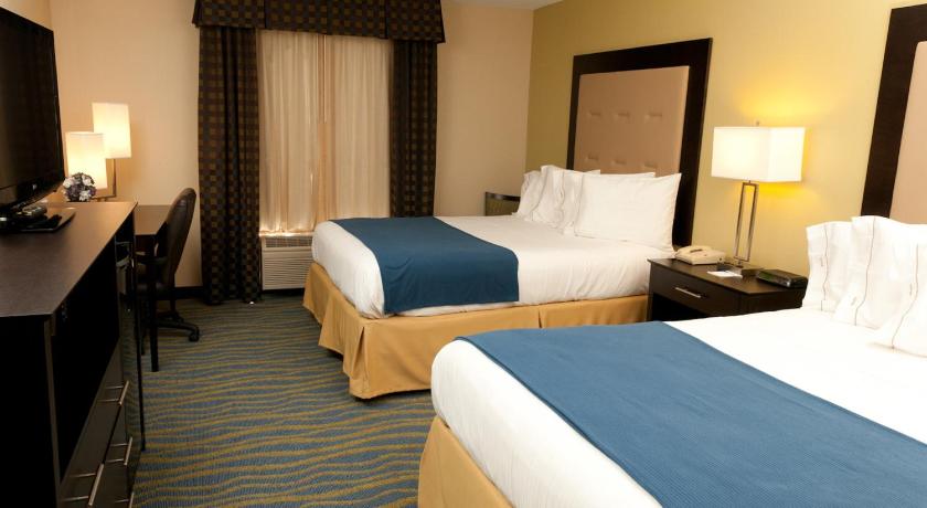 Holiday Inn Express Hotel & Suites Bloomington-Normal University Area