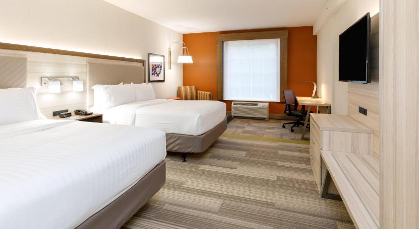 Holiday Inn Express & Suites Sturbridge