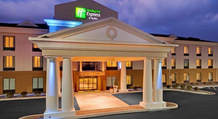 Holiday Inn Express Hotel & Suites Lebanon