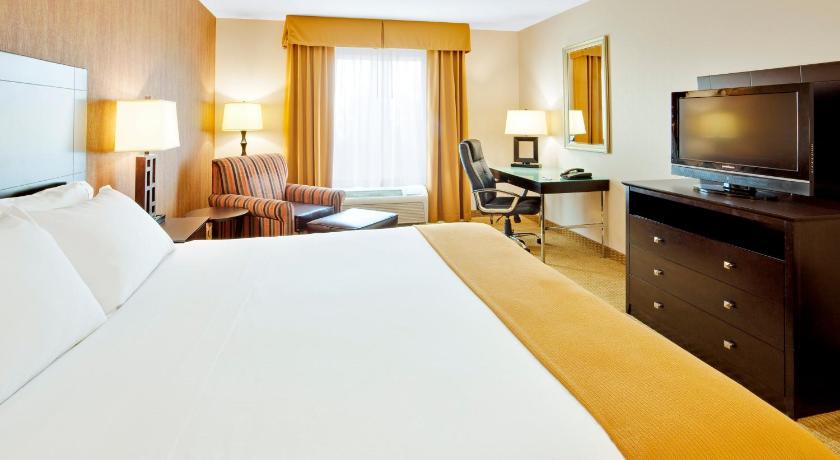 Holiday Inn Express Hotel & Suites Lebanon