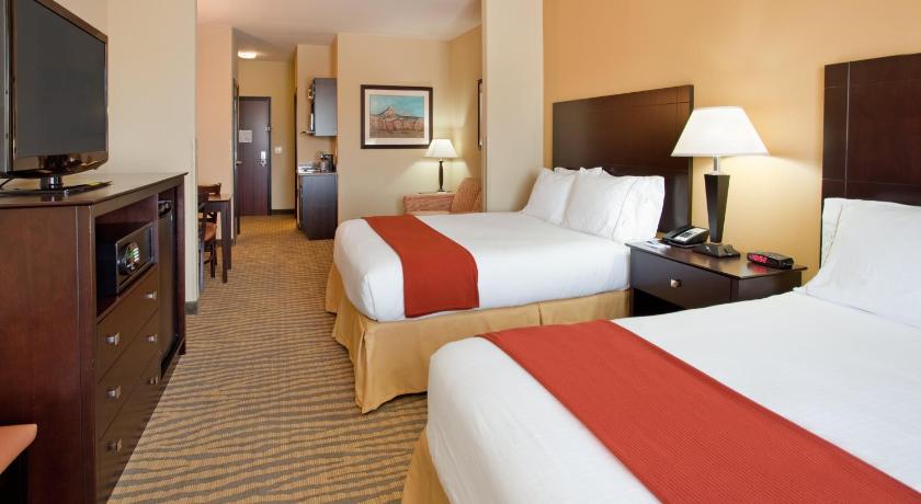 Holiday Inn Express & Suites Gallup East