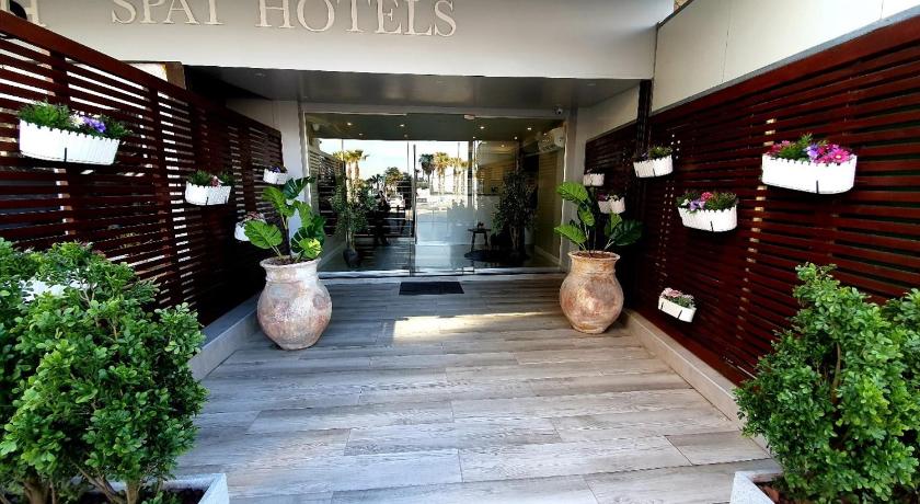 Spat Beach — Hotel in Bat Yam