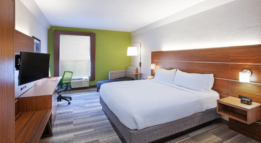 Holiday Inn Express & Suites Houston - Memorial Park Area