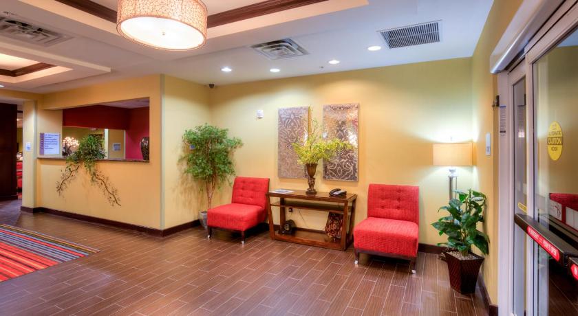 Holiday Inn Express Hotel and Suites Elk City photo