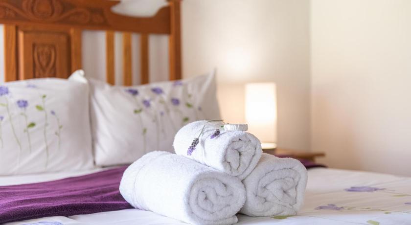 Leo Guest House — Hotel in Robertson