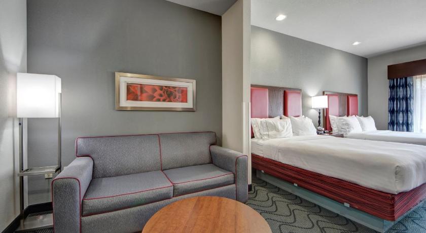 Holiday Inn Express and Suites Oklahoma City North