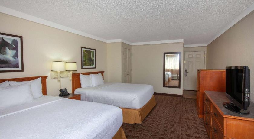 La Quinta Inn & Suites by Wyndham Las Vegas Airport N Conv.