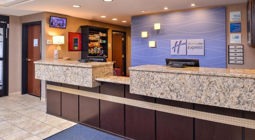 Holiday Inn Express Hotels & Suites Topeka West photo