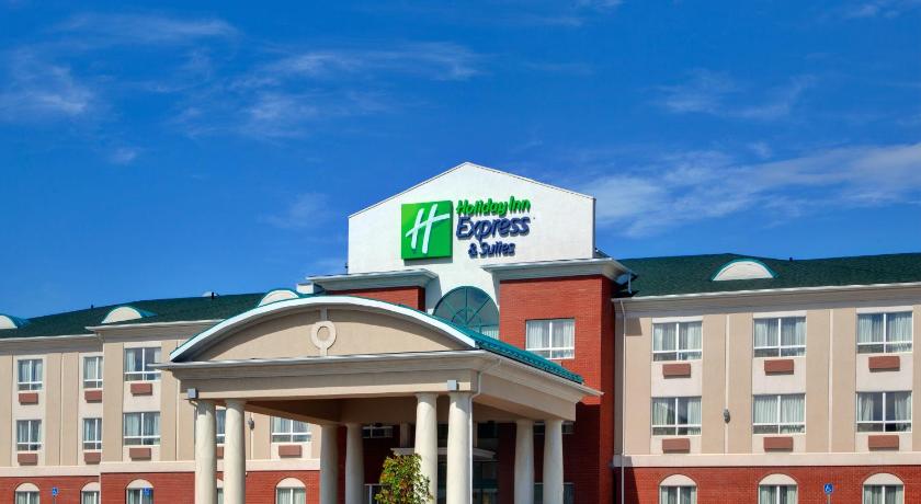 Holiday Inn Express Hotel & Suites-Hinton photo