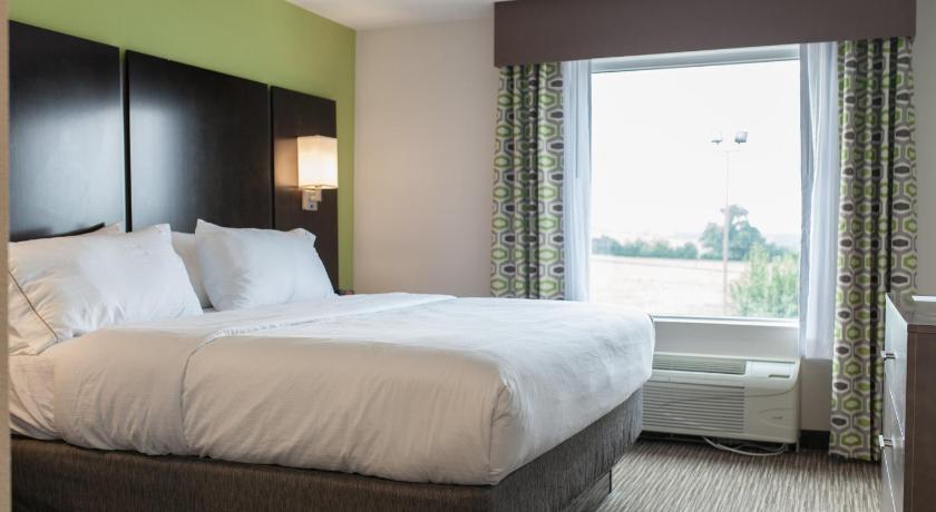 Holiday Inn Express & Suites Sweetwater