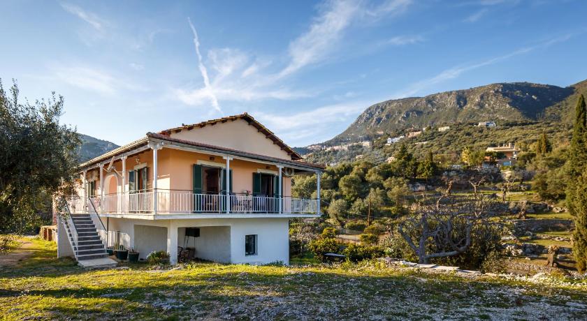 Sofia‘s Retreat Cottage — Hotel in Corfu Island