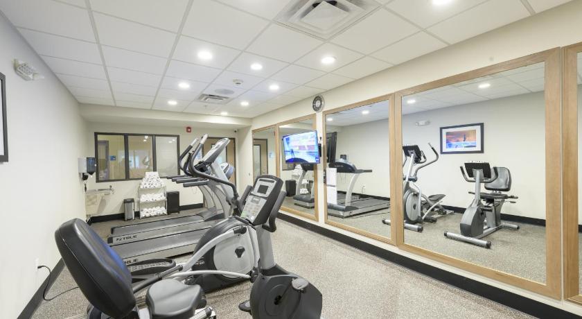 Holiday Inn Express & Suites Jamestown photo