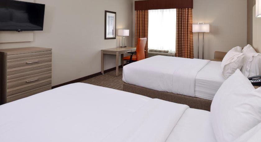 Holiday Inn Express & Suites Williams