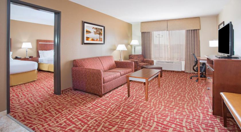 Holiday Inn Express Hotel & Suites Glendive