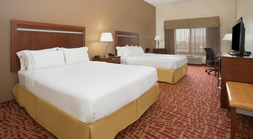 Holiday Inn Express Hotel & Suites Glendive