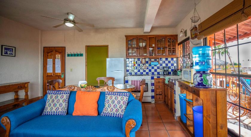Image of Suite with Balcony 6