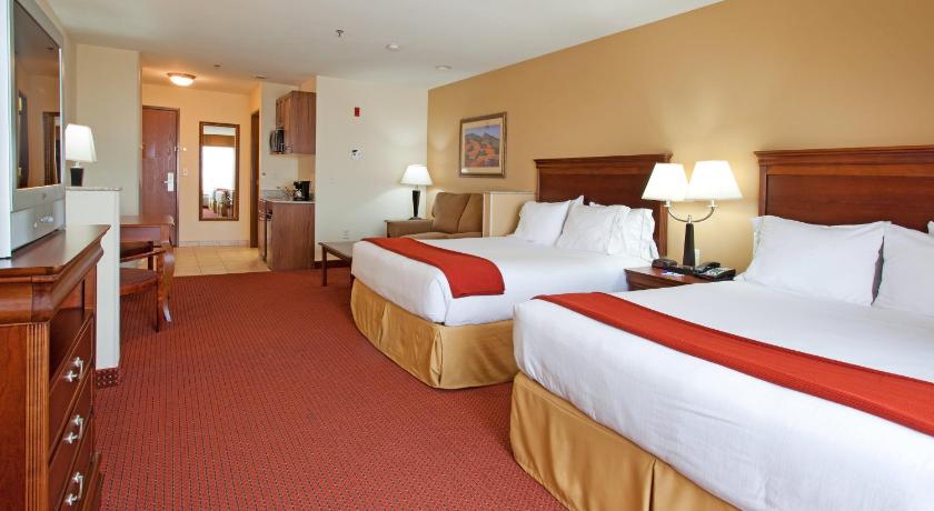 Holiday Inn Express Hotel & Suites Tooele