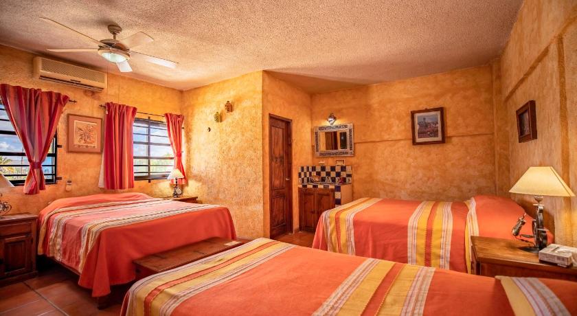 Image of Superior Triple Room 1