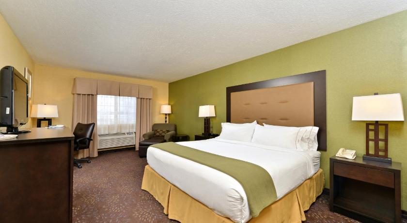 Holiday Inn Express Hotel & Suites Charlotte