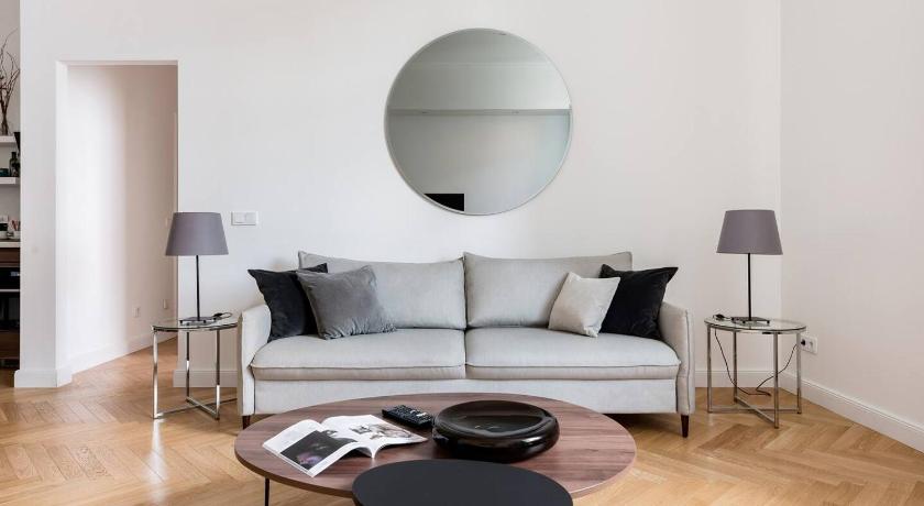 Vilnius Apartments &amp; Suites - Town Hall — Hotel in Vilnius