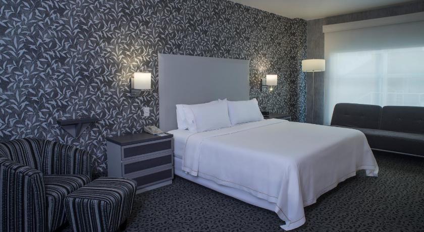 Holiday Inn Express & Suites Queretaro