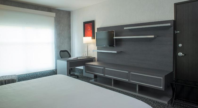 Holiday Inn Express & Suites Queretaro