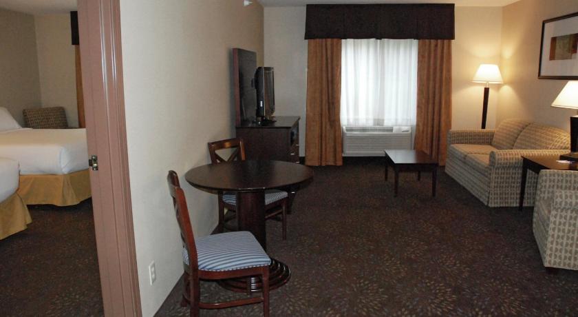 Holiday Inn Express Hotel & Suites Hill City