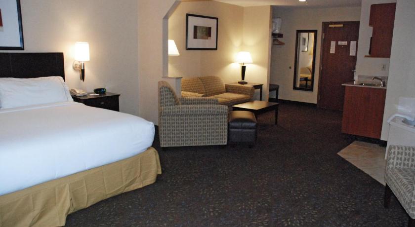 Holiday Inn Express Hotel & Suites Hill City