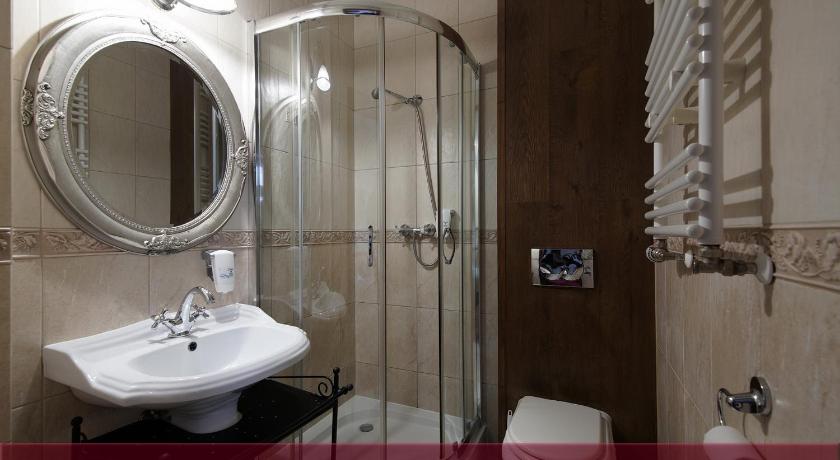 Hotelik & Restauracja Zlota Kaczka photo
