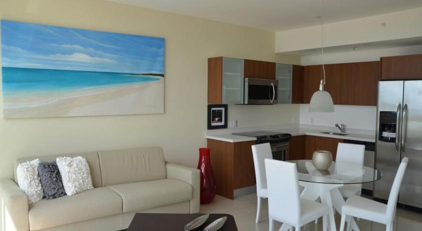 Image of Two-Bedroom Apartment with View 12