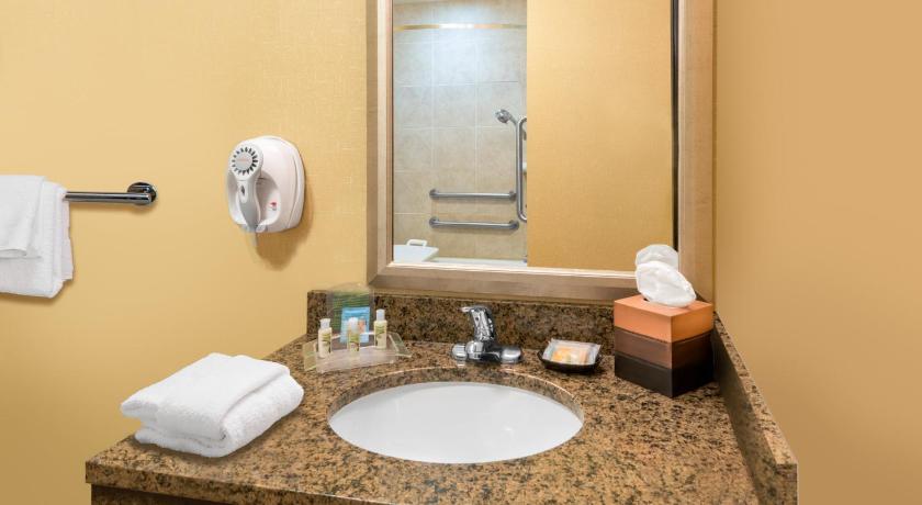 Holiday Inn Hotel & Suites Grand Junction-Airport