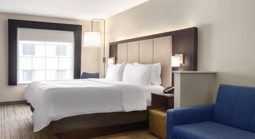 Holiday Inn Express Hotel & Suites Lawton-Fort Sill