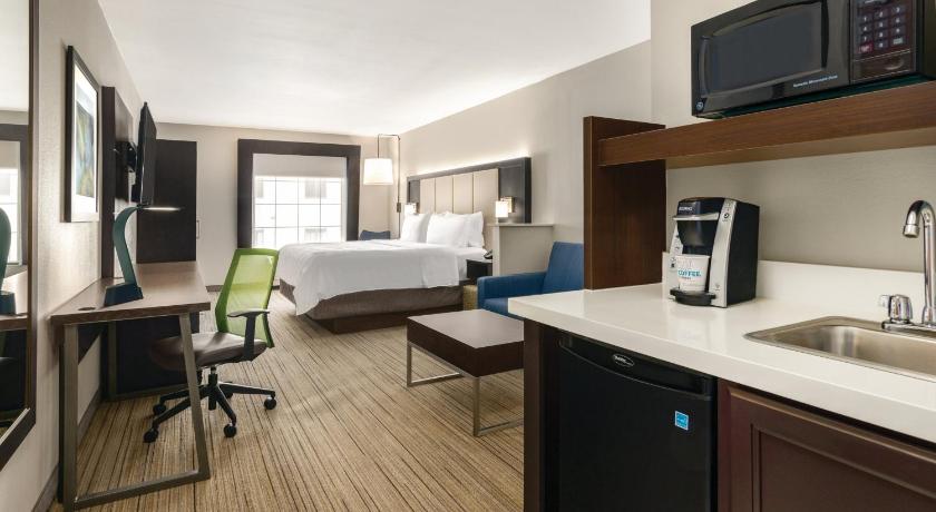 Holiday Inn Express Hotel & Suites Lawton-Fort Sill