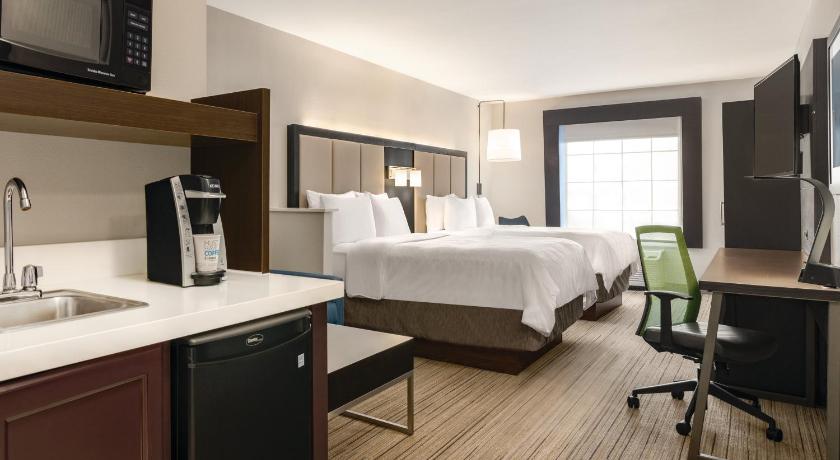 Holiday Inn Express Hotel & Suites Lawton-Fort Sill