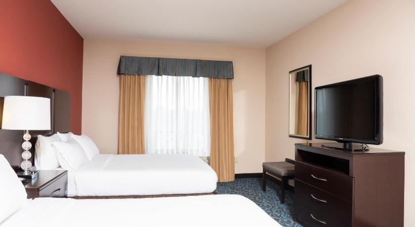 Holiday Inn Express & Suites - New Philadelphia Southwest