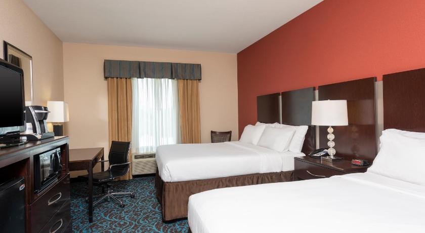 Holiday Inn Express & Suites - New Philadelphia Southwest