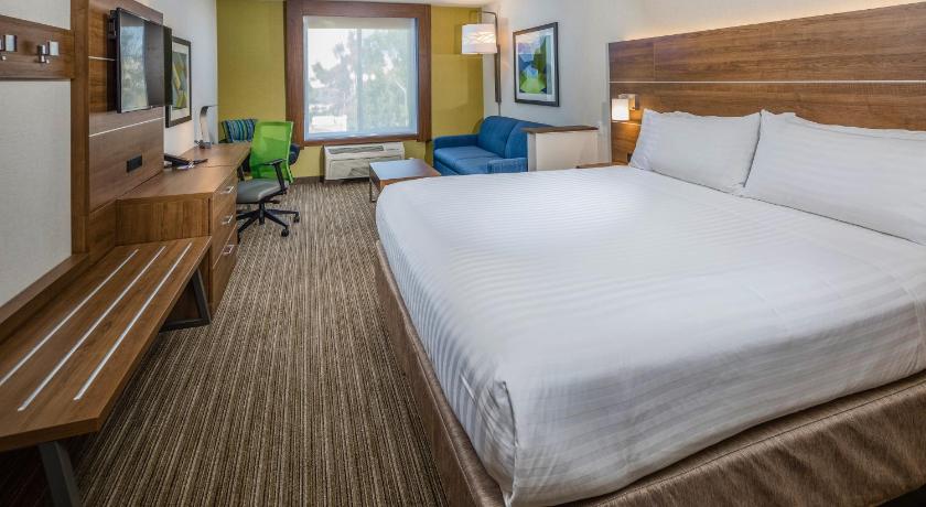 Holiday Inn Express Hotel & Suites Modesto-Salida