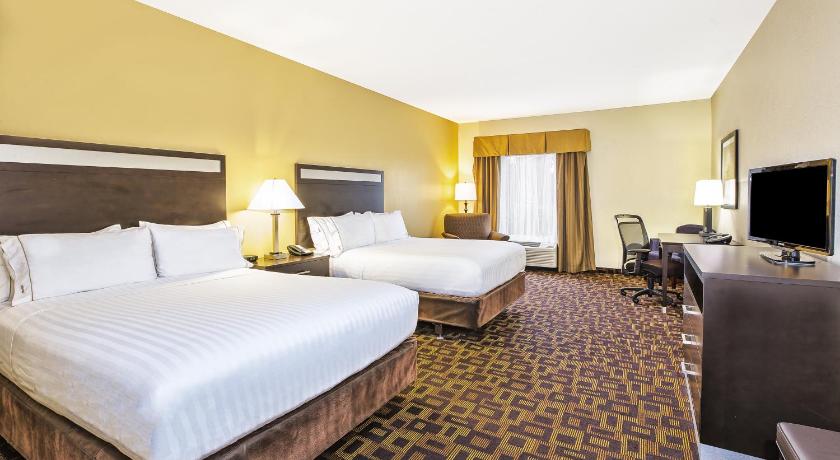 Holiday Inn Express Hotel and Suites Marysville