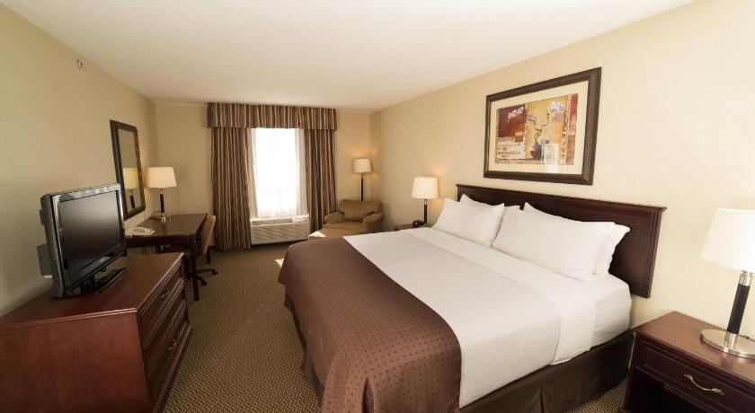 Holiday Inn & Suites Lloydminster