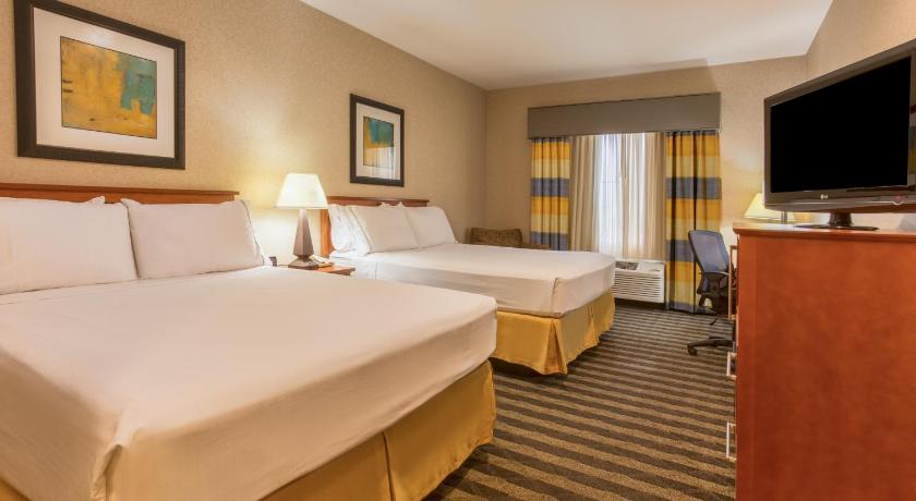 Holiday Inn Express Hotel & Suites Manteca