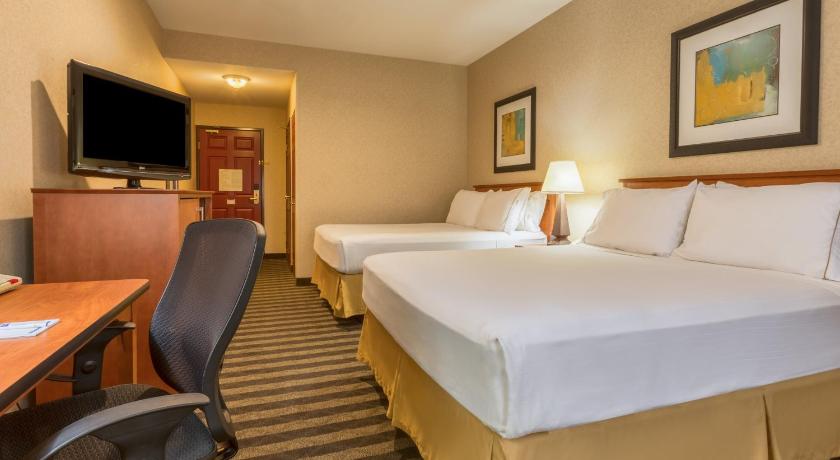 Holiday Inn Express Hotel & Suites Manteca