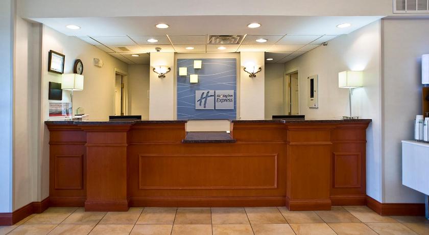 Holiday Inn Express Hotel & Suites Vermillion photo