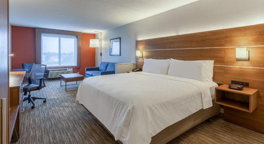 Holiday Inn Express Hotel & Suites Shiloh/O'Fallon